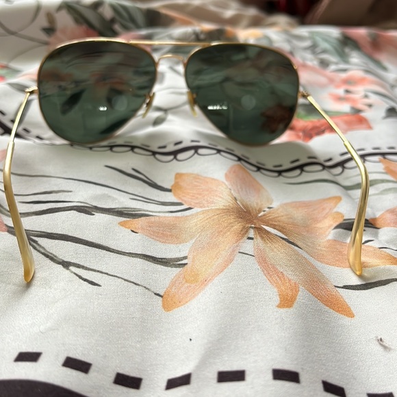 Ray Ban Aviators - Picture 2 of 2